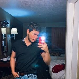 Meet your Posher, Esteban